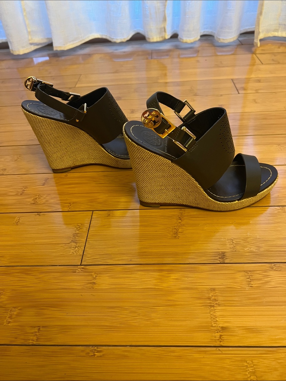Tory Burch Black Leather Wedge Sandals with Gold Buckle - Picture 4 of 6